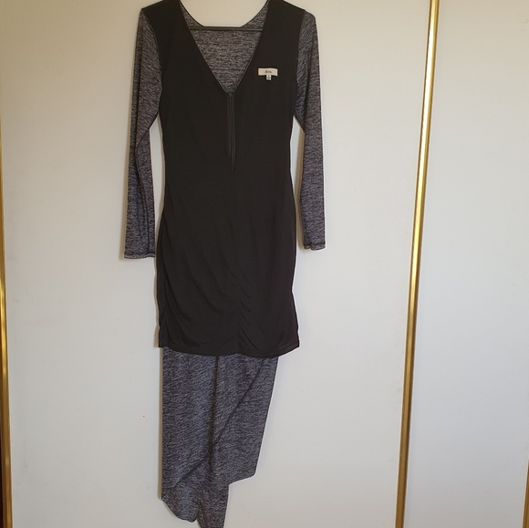 Ava. Klum Dress Long Sleeve Scoop Neckline | Zip Back | V-Neck Back | 65% Cotton - Picture 12 of 12